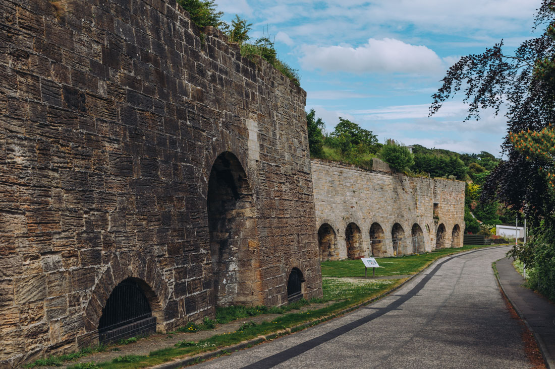 TheChaoticScot's tweet photo. My first visit to Charlestown + Limekilns in West Fife ✨ We visited the Scottish Lime Centre, the old lime kilns (featured in Outlander Season 1), the cute cottages in the Planned Village and had fishcakes for lunch at The Ship Inn 💙 #ad #lovefife #yourstoexplore https://t.co/xvcwl3F4wo