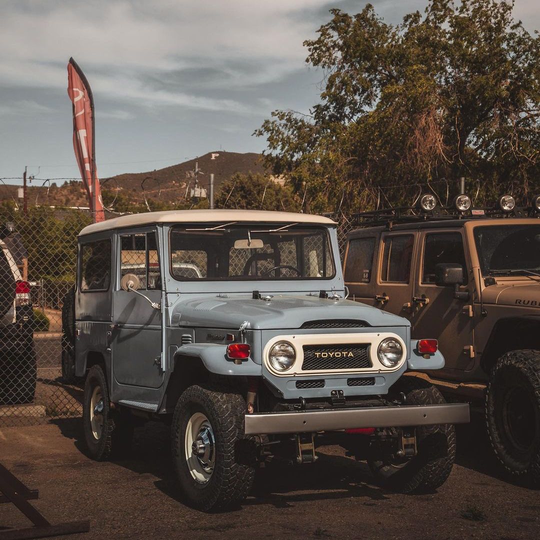 📸 @summit4x4company
.
Get an automatic %10 discount on Land Cruiser apparel with the link in our bio! 
#fj40landcruisers #fj40 #fj41 #fj42 #fj43 #fj44 #fj46 #fj45 #fj45v #fj45b #fj47 #bandeirante #hj45 #bj40 #bj43 #hj47 #landcruiser #ih8mud #letsgoplaces #TEQ