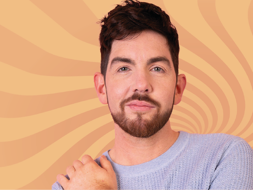 OneTrackMindMag's tweet photo. We spoke to actor and LGBTQIA+ activist @ScottyMcGlynn about diversity on screen, his multifaceted career, and the new series of @sexeducation 🍑

By @SneathLauren | https://t.co/58cDLCCXRM https://t.co/1qpdGY4Gow
