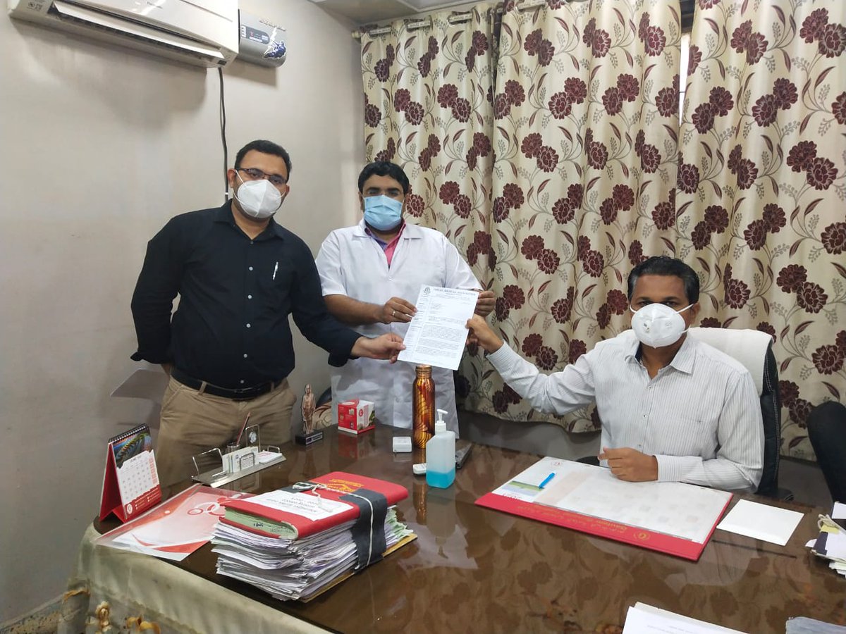 IMAGdham's tweet photo. Save the saviour  🥼🩺‼️

Submitting the letter addressed to the PM, to our local Govt. representative, The Mamlatdar Shri, Gandhidham, related to the nationwide protest of IMA, themed Save the saviour

✒️
Dr Dhaivat Mehta (President) &amp;
Team IMA Gandhidham https://t.co/PAsw5kr7Q9