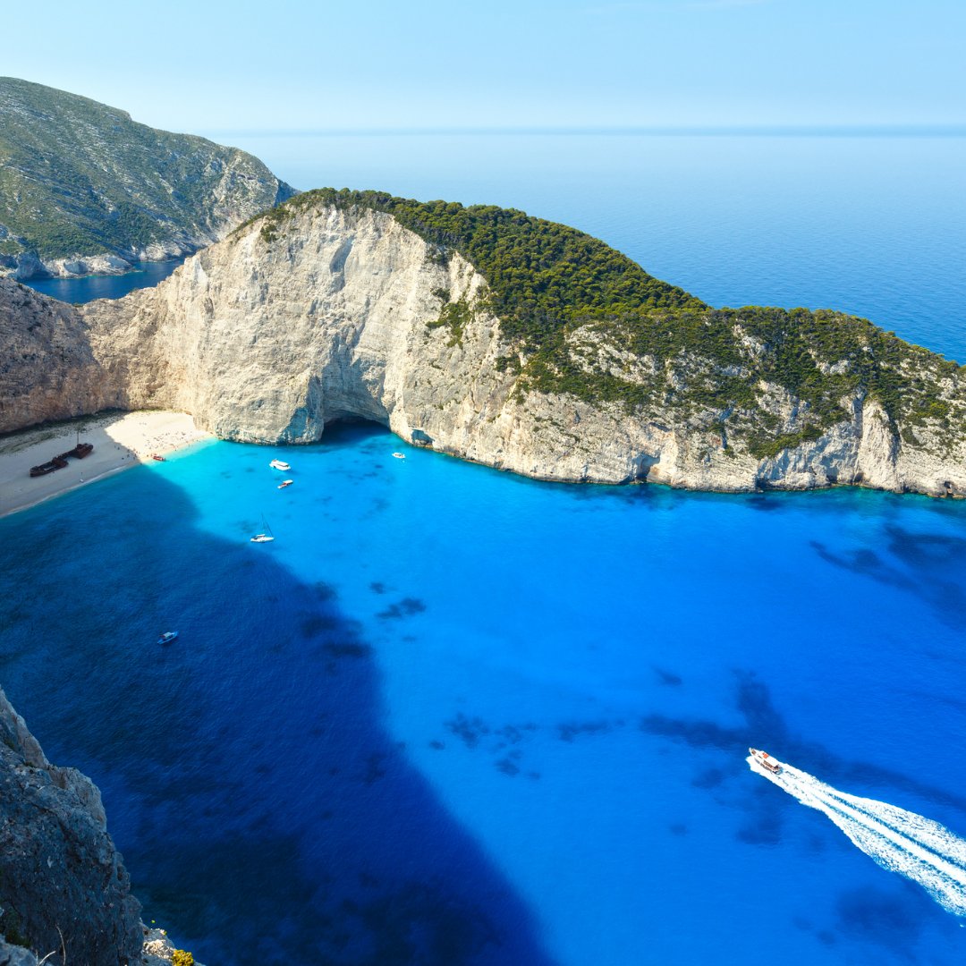 PoesiasFlutuam's tweet photo. Lugares que inspiram poesias....
- Navagio Beach, Costa Zakynthos in Ilhas Jônicas - Greece
#praia #Navagio #NavagioBeach #Zakynthos #IlhasJonicas #Greece #natureza #nature #naturezaemfoco #naturephotography #place #natureplace https://t.co/Q5rGMxNKao