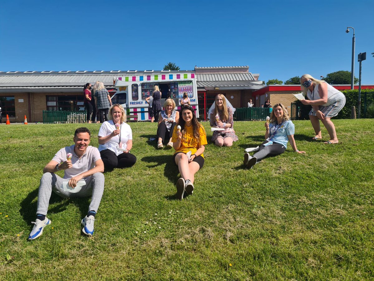 Beithps's tweet photo. An amazing day to celebrate our hard work and achievements over the last year. Have a lovely Summer holiday. https://t.co/NfqbI75PJT