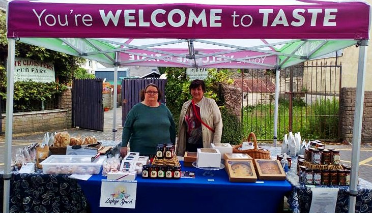 LaoisTaste's tweet photo. Calling all #Foodies!We are here at Laois Farmers Market in Portlaoise until 2pm today! Call down and try some of the fantastic #Local Produce available and check out our brand new #LaoisTASTE Stand! #TasteTheIsland #DiscoverLaois @RatheniskaFarm @FlavoursUntamed @GsGourmetJams_ https://t.co/mjcSsATAvJ