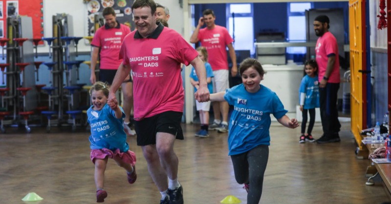 Sport_England's tweet photo. Low income families are less active with their children than higher income families &amp; @womeninsport_uk's Daughters and Dads programme is a fantastic project aiming to tackle this. Discover more about the programme. #FathersDay #InspiredByDAD