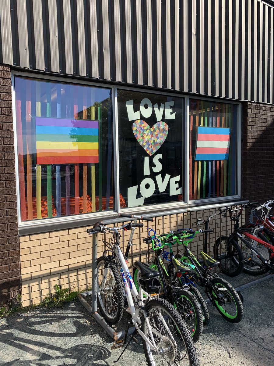 TrueHeartRisin1's tweet photo. Rainbows for #Pride!!!
We love how our school stands for not only awareness but celebration of every child, regardless of gender, sexuality, race, religion, family structure or socioeconomic status.
We see it and feel it in everything they do! @StMattsTigers https://t.co/mypxUSDpLA