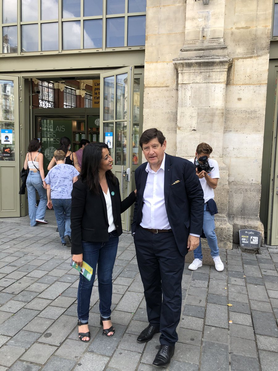 PatrickKanner's tweet photo. À Lille pour cette dernière journée de campagne pour les élections régionales dans les Hauts-de France avec les artisans de cette union historique de la gauche @KarimaDelli @Ugobernalicis @KTrottein @Benjam1Lucas.

Ce dimanche 20 juin, votons pour la liste @ClimatEmploi. PK https://t.co/iQVvpMs8IT