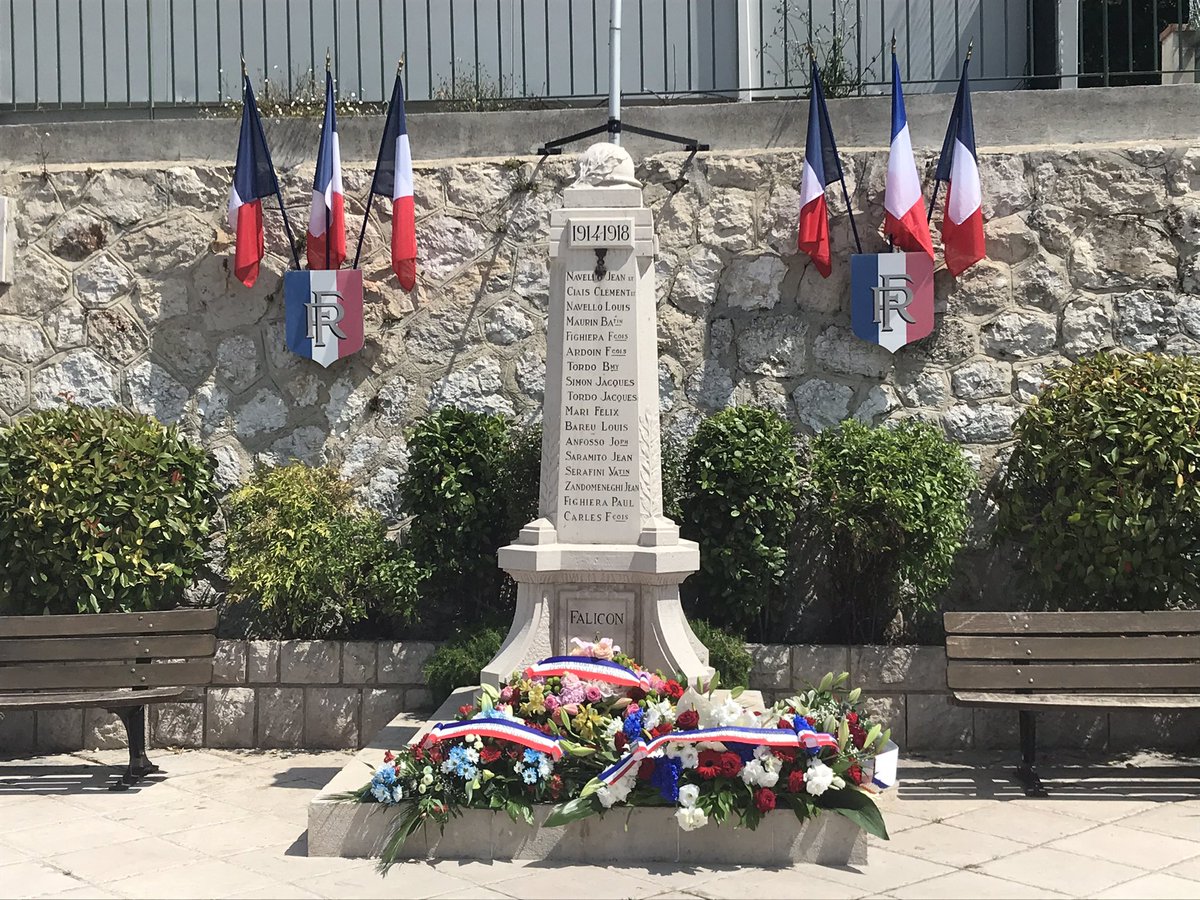 A Falicon pour commémorer #appeldu18juin et pour la remise par le Maire <a href="/AnaisTosel/">Anaïs Tosel</a> du nouveau drapeau de la section UNC de la commune. Mention spéciale aux élèves de l’école pour l’interprétation du Chant des partisans avec la Musique des Sapeurs-pompiers de la <a href="/VilledeNice/">Ville de Nice</a>