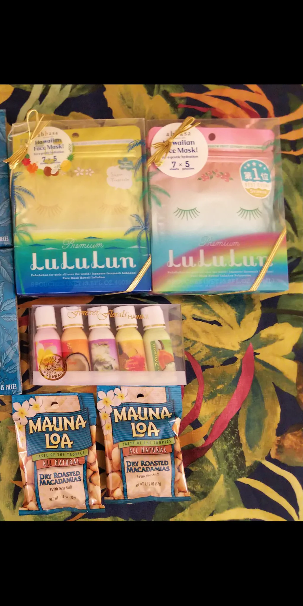 ご当地ルルルン現地でみつけたらかうぐらいすきやけどAmazonでフルセット売ってて買おうかなやんだ(笑)ハワイいった時はハワイにも限定ルルルンあって驚いた( ﾟｪﾟ)  