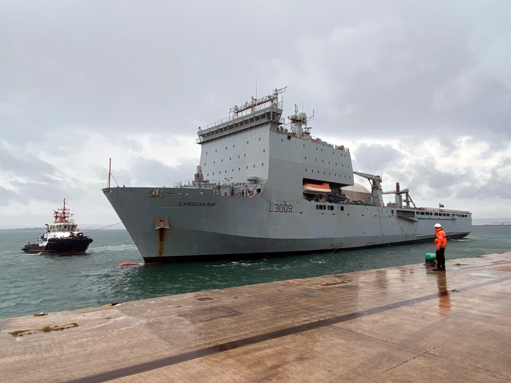 NavyLookout's tweet photo. .@RFACardiganBay back in the UK today for the first time in 4 years.

After the long journey home from the the Gulf, she arrived in Portland this morning.

https://t.co/PP1MjBtf6y https://t.co/bF6Ia7wb5Q