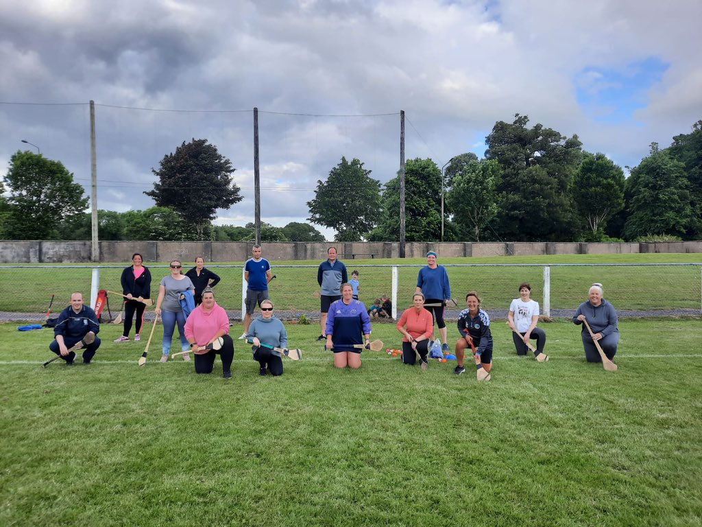 CappoquinCC's tweet photo. Brilliant turn out for the first night of our #Tescohurlwithme programme! Well done to all our parents who showed up and took part! Come and join us again next Thursday at 6:15pm for some fitness and a bit of fun, everyone welcome๐ดโซ๏ธ #MNAprogramme @OfficialCamogie @TescoIrl https://t.co/qol586GHb8