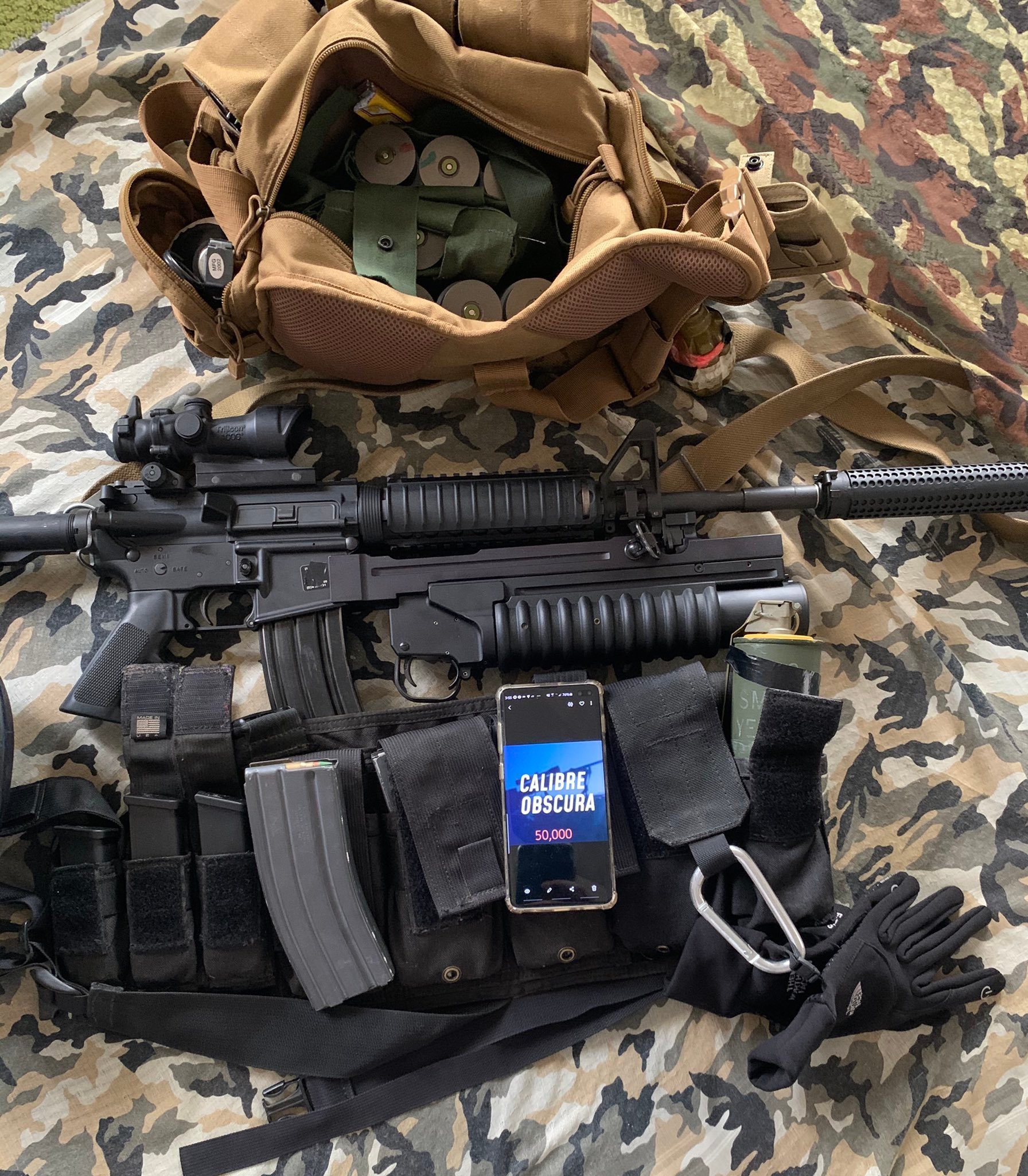 Liên hệ và Theo dõi