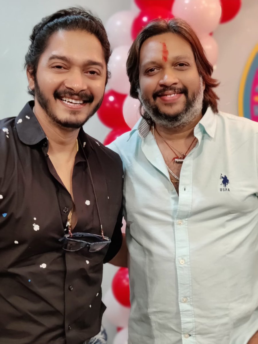 It was so much fun to see you in person bhau <a href="/akshayent/">Akshay Bardapurkar</a>....maza aagaya...again wishing you a super birthday and an awesome year ahead!