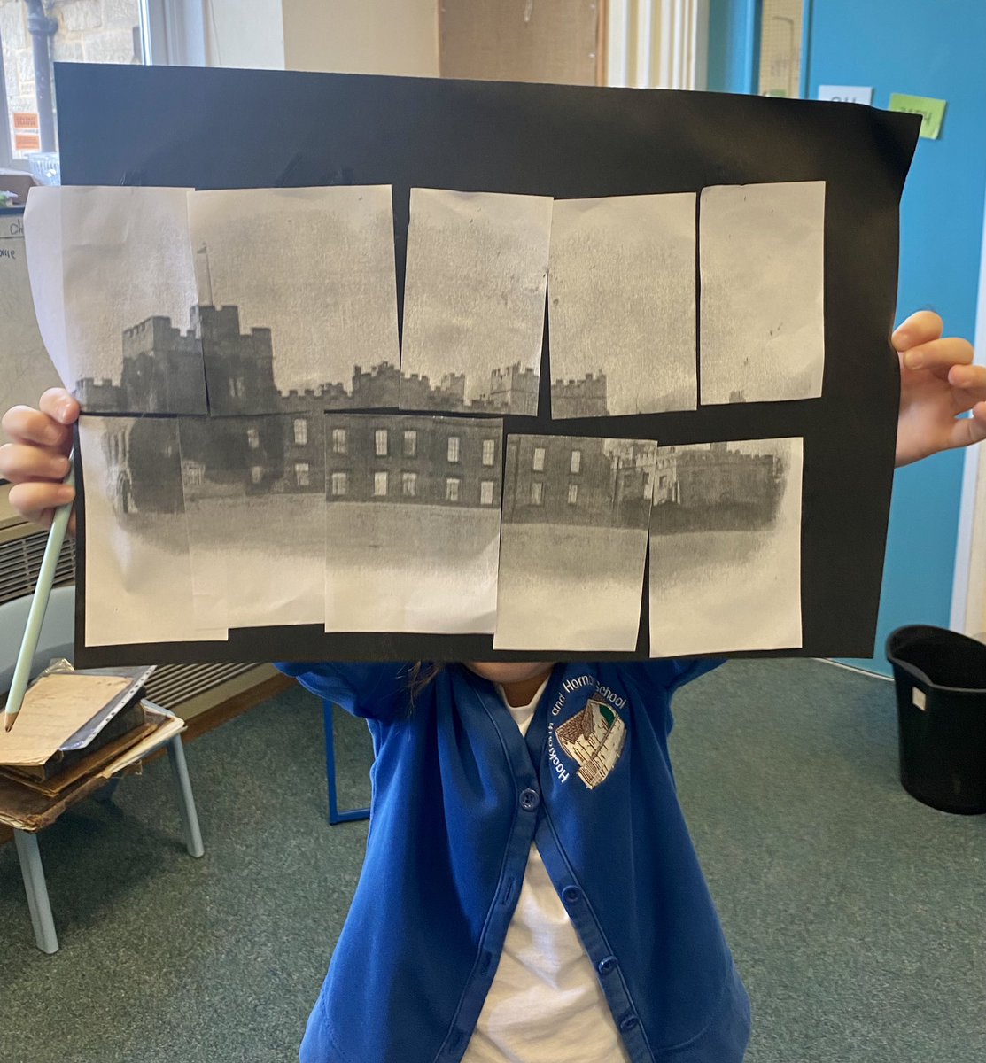 hackforthschool's tweet image. Developing our enquiry through jigsaws for our timeline (Rec and KS1).What has this house got to do with our school? @HistoryPrimary @Ramble14 @Humanities2020 @HilsRobinson @histassoc “Puzzles make us concentrate!” Y2