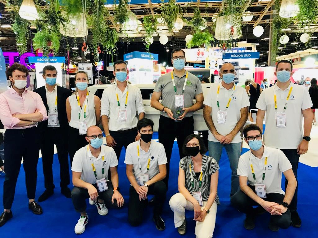 Capenergies's tweet photo. #EnDirect #vivatech21📸Photo de famille avec les entreprises @Capenergies de la Délégation Région Sud au @VivaTech : #chargepoly @55Charging @team_GSA #neptech y présentent leurs innovations en matière d'énergie et de mobilité! #Enjoy https://t.co/xUDWkRIiLJ