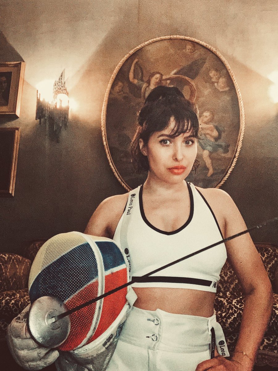 SaskiaLoretta's tweet photo. It’s Fridayyyy babyyyy. Es viernes 😍 What are your weekend plans? ☺️💋
#leonpaul #friday #fridayvibes #weekend #fencinglive https://t.co/0Z6C76vhHj