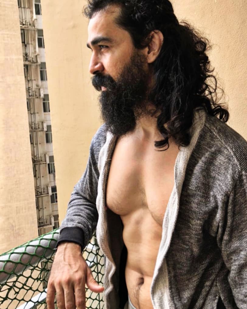 JaniChiragjani's tweet photo. “Your talent determines what you can do. Your motivation determines how much you’re willing to do. Your attitude determines how well you do it.” 

#chiragjaniactor #chiragjani 
#healthy #bearded #actorslife #handsomevillain #krack #kaappaan #TheEghost #Gthefilm https://t.co/4EBOcF7Brj