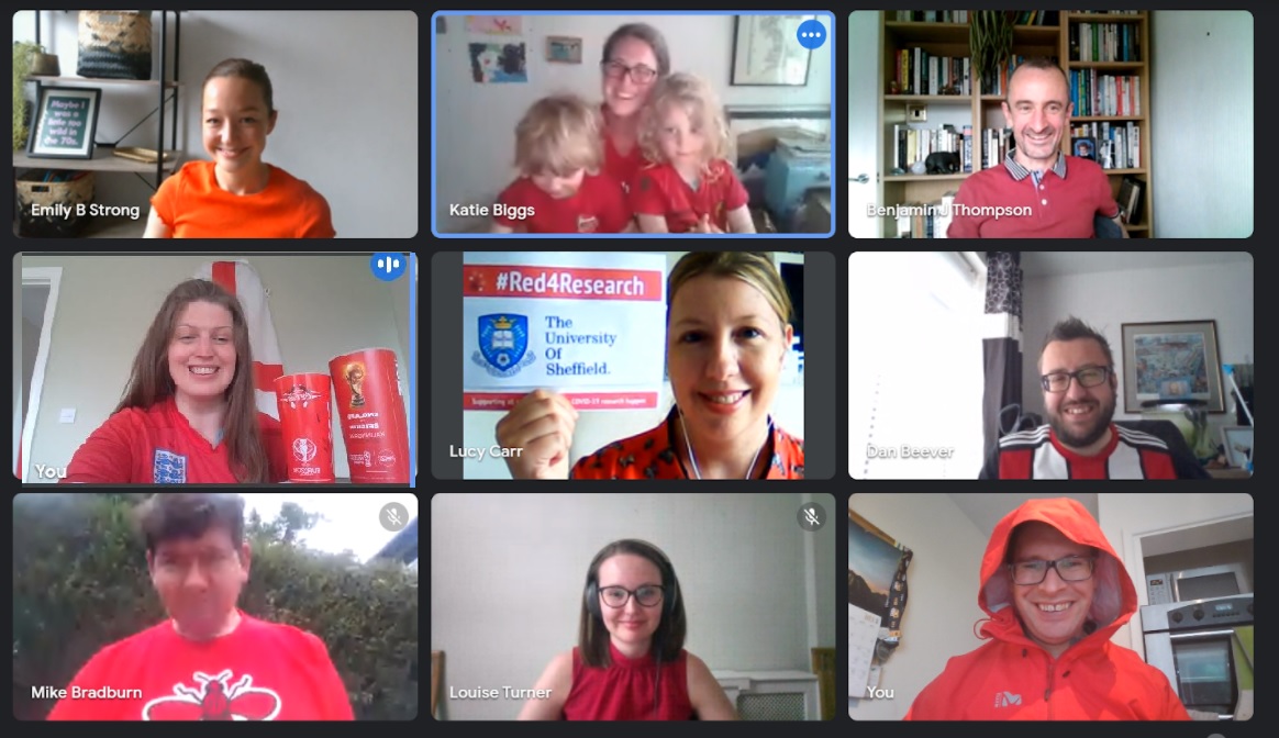 Researchers <a href="/CTRU_Sheffield/">Sheffield CTRU</a> are proud to support  #Red4Research Spot our little red helpers 👧👦 #CTUNetwork #NIHR <a href="/ScHARRSheffield/">SCHARR</a>