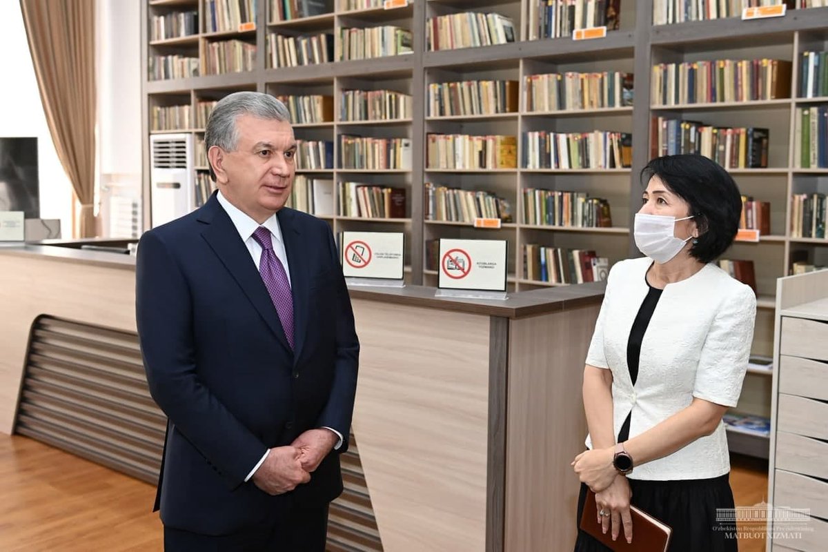 president_uz's tweet photo. The Head of State got acquainted with the constructive work being carried out in Andijan: visited the Library named after Babur and the Flower Garden, approved the Project on the Construction of a Road Bridge.
#Mirziyoyev #RegionsDevelopment #enlightenment #infrastructure https://t.co/acX8WI5Igw