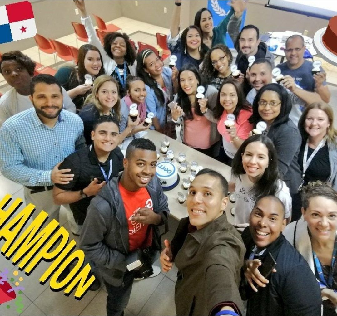 DalhiaRodriguez's tweet photo. @ThisisHerlinda @manuLrios Heyyy @ThisisHerlinda you made me look up Dell memories w/ Manu y el siempre esta en todas!! Happy Delliversary to my #SmBff! https://t.co/XS52KDH8e4