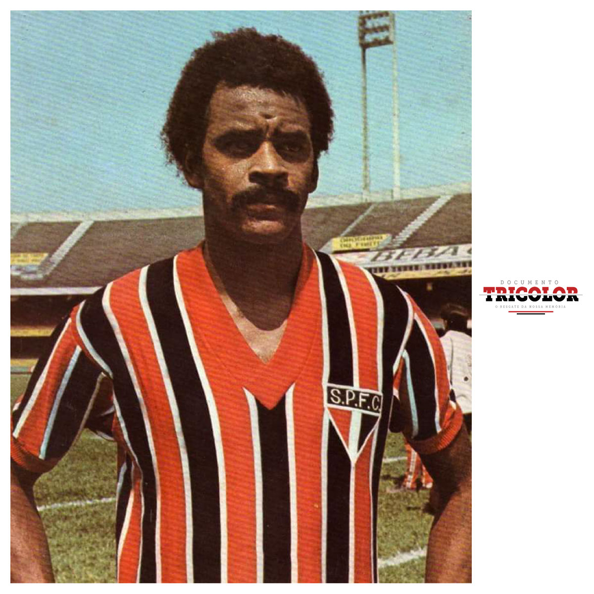 documentotrico1's tweet photo. O ano é 1979 e um jogador da Francana chama a atenção do tricolor paulista, seu nome: Assis.
Ele ficou no Morumbi até agosto 1981, quando foi envolvido em uma troca com o Internacional de Porto Alegre, quando Mário Sérgio chegou ao São Paulo.
#documentotricolor #saopaulofc #spfc https://t.co/jMPZ30XEIr
