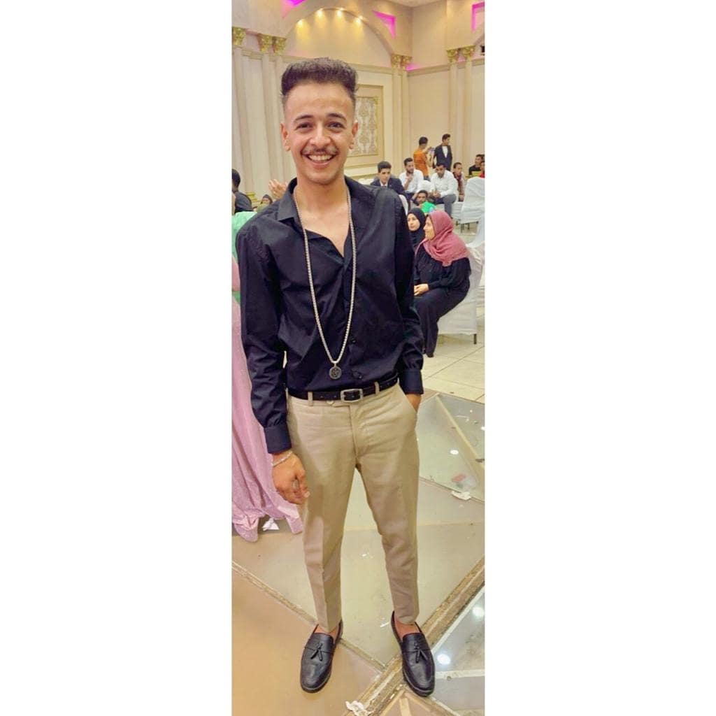 4a7e_ba7's tweet photo. ﮼اتفرج ﮼عليا ﮼واشبع ﮼من ﮼ال ﮼ناقصك🔝🤍 https://t.co/h5DPPY9K5Z