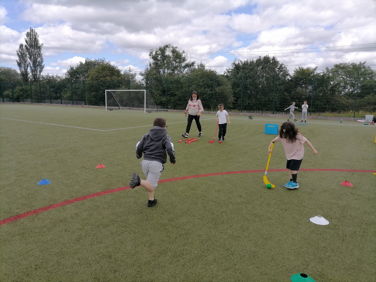 MrsBMonaghan's tweet photo. More Obstacle Race pics #proud @PrimaryOrchard @NLActiveSchools #NLSchoolSportWeek https://t.co/kNU8VVg3IF