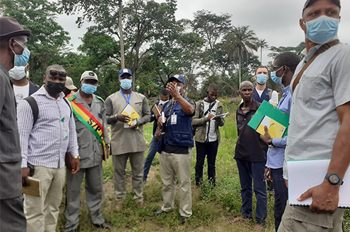 UEenguinee's tweet photo. Comment se prépare la construction d’un centre de santé rural ?
La réponse avec l’exemple d'un futur centre de santé rural à N’Zérékoré, qui sera construit dans le cadre du PASA2 financé par l’UE 🇪🇺 en Guinée 🇬🇳.
👉Lire l’article : https://t.co/YBTxJdLWD5
Avec @expertisefrance https://t.co/UXNSb8kZQN