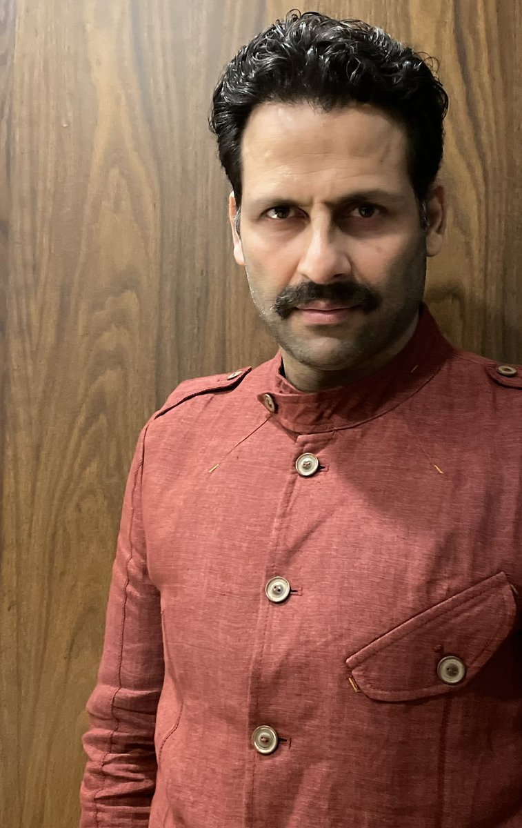 bikram_saluja's tweet photo. STARTED TO PROPOSE being in front of the camera once again… lets see when the time place opportunity disposes… 
.
(Read The Post On Link Below)
.
https://t.co/xRonBxMMnc
.
#actor #facingcameraagain #newlook #webseries #propose #manifest #time #place #opportunity #bikramsaluja https://t.co/HRsXsPaiSf