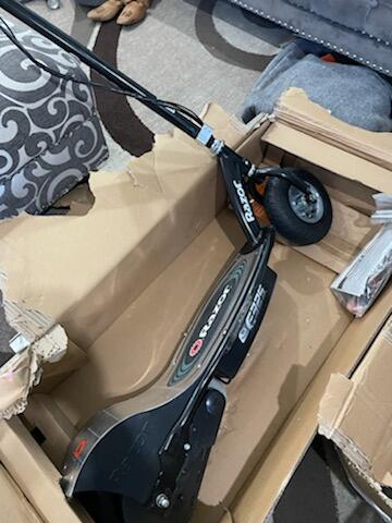 Ajthetrainer1's tweet photo. My youngest son gets his #phone, #Razorscooter graduation/birthday gifts. More to  come.@KarenFox29 we miss you at 4am. Have a great weekend #BobO at the shore. @SueSerioFox29 not a fan of humidity @BillAFox29 out and about @KeeleyFox29 great coverage @HankFox29 @JennFredFOX29 https://t.co/uKHY68mPT3