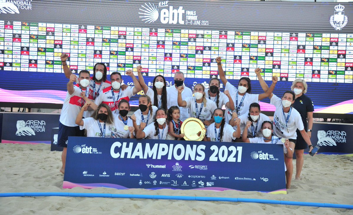 AlaMaderaFM's tweet photo. 📢Nuevo @AlaMaderaFM
🏖️ #AlaMadera10x42 Especial Playa @PasionBM
🏆 #CopaESPBMPlaya #EBTFinals2021
🇪🇸 #HispanosArena #GuerrerasArena #HispanosJuvenilesArena #GuerrerasJuvenilesArena
🎧Ivoox https://t.co/YyqF5BCgvS
🎧iTunes https://t.co/HjguItLQru
🎧Spotify https://t.co/fiJ65DangO https://t.co/LDFzNNyoCA