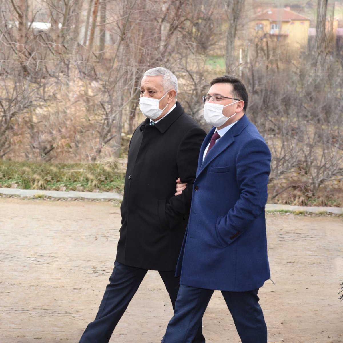 Kıymetli Valim Gökmen Çiçek uyum,birlik ve beraberlik içerisinde Afyonkarahisar’ımız için çalışacağımız nice hayırlı senelere. Göreve başlayışınızın 1.senesini canı gönülden tebrik ediyorum. 
<a href="/afyonbelediyesi/">T.C. Afyonkarahisar Belediyesi</a> 
<a href="/AfyonValiligi/">T.C. Afyonkarahisar Valiliği</a>