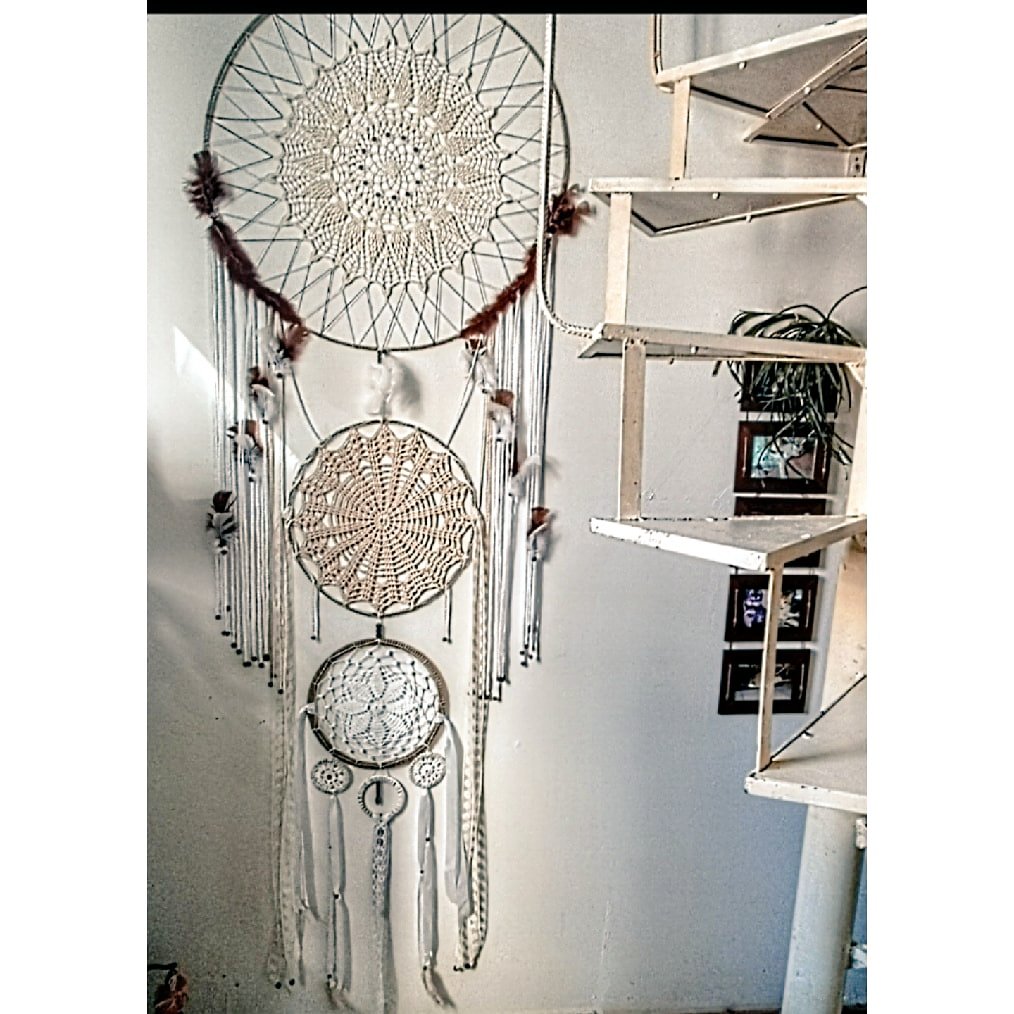 MasSiarviar's tweet photo. Instagram deco_spa_de_mili
Atrapasueños artesanales Gigantes, ÚNICOS en el País.
De 2mts de altura !!! https://t.co/7zcYUoqPiv