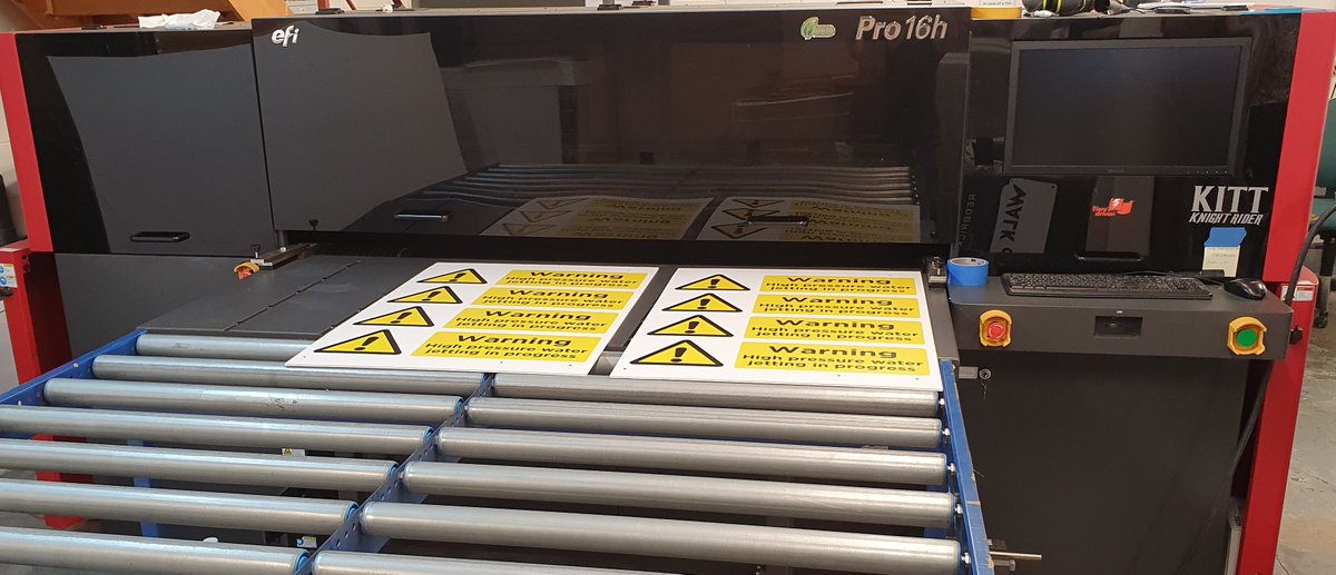 CSDprint's tweet image. Lots and lots of warning signs rolling off our presses! Like many businesses we are so pleased to be running at full capacity again. We're actually going to be printing non-stop throughout the weekend.
#keepitcoming #digitalprinting #securitysigns #correx
