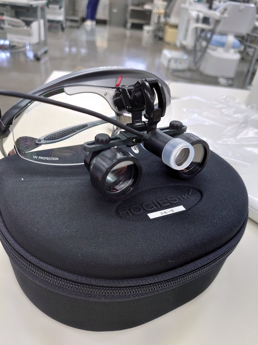 925純銀（刻印あり）＋セルロイド製のヨーロッパ製アンティーク拡大鏡 925純銀（刻印あり）＋セルロイド製のヨーロッパ製アンティーク拡大鏡