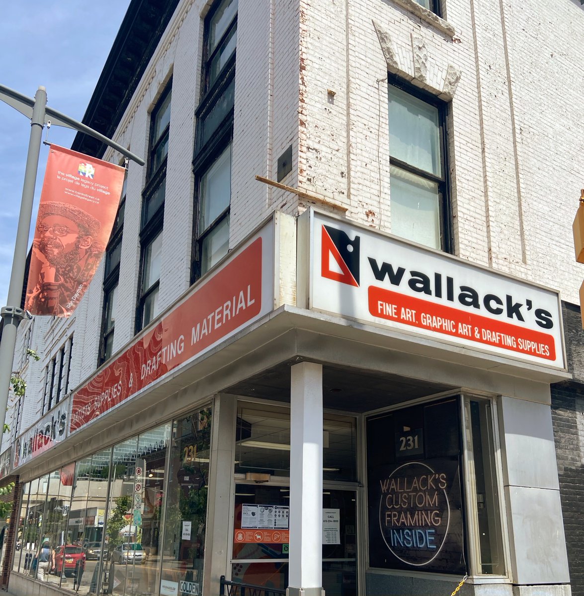 A sunny day from last week at 231 Bank Street 🌞 
What's your FAVOURITE part about summer? 
🌈For us, it's keeping the doors open to let the fresh air in!