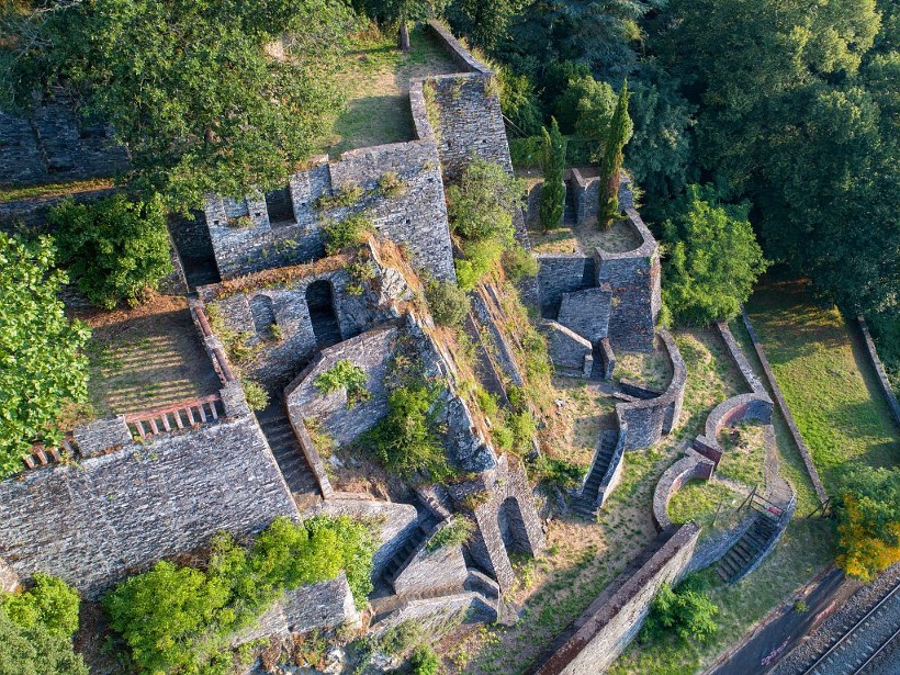 Depuis aujourd'hui, vous pouvez à nouveau visiter les merveilleux Jardins des #FoliesSiffait (Le Cellier - 44) !
Des visites guidées seront proposées jusqu'au 19 septembre et c'est toujours #gratuit! 
➡️Billetterie : …-grand-patrimoine.loire-atlantique.fr/content