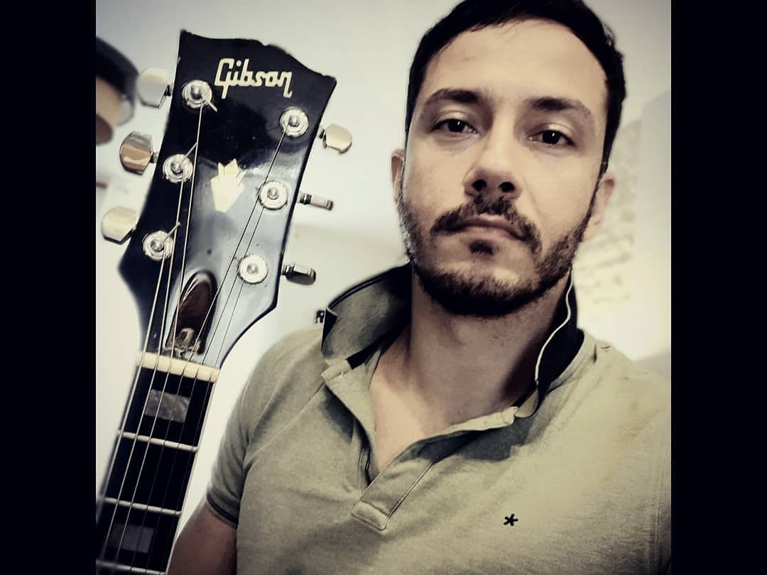 Harun_Reboot's tweet photo. Well. It's time to take out the guitar for the next album
Guitar recording session #day1
#trepaliumofficial #harundemiraslan #sylvainbouvier #renatodifolco #ludovicchauveau
#osbprod #thibaultchaumont #amaurysauvé #neuraldsp #gibson #soldano #elixirstrings #weepingdemon https://t.co/RrwlUHa01p