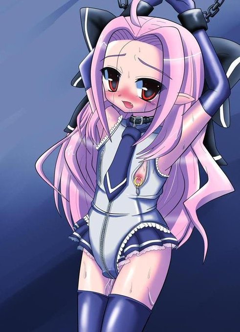 #うるせえ俺はロリコン絵師だフォローしろ
闇が深いタグを見つけて気になってたので…
一枚目は、ものすっごい古いけど敢えて貼るw多分どこにも公開した事なかったやつ('ω`*) 