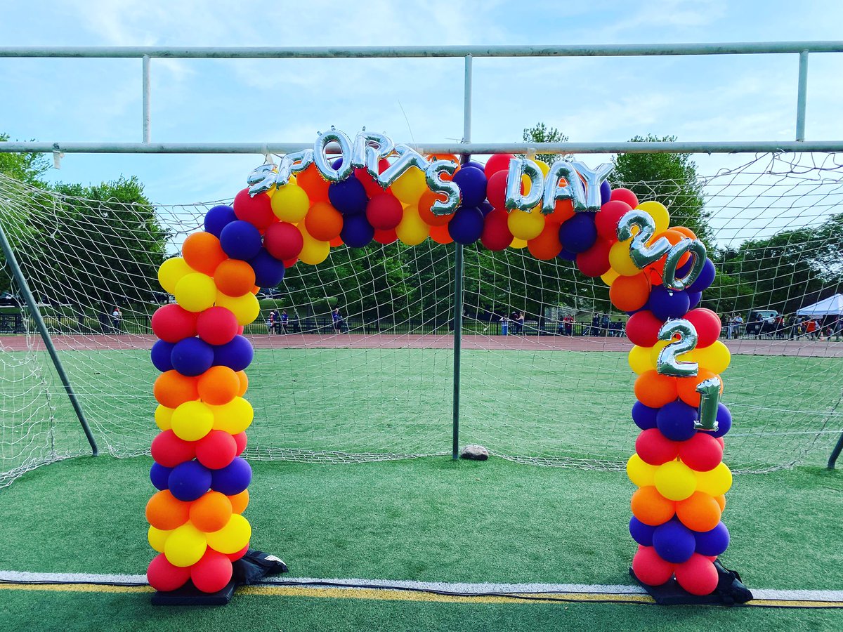 BISCLincolnPark's tweet image. It’s a beautiful day in Chicago! We are SO ready for a fantastic day of sports and friendly competition!🙌💜❤️🧡💛💪#sportsday2021 #GoBulldogs
#athletics #NordAngliaEducation #PrimarySchool #valuescurriculum @NAEducation @prenurserybisc @athleticsbisclp