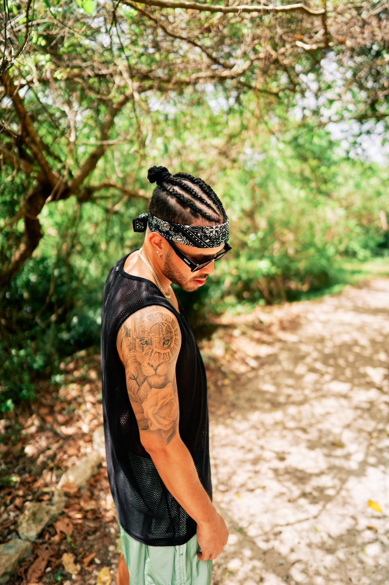 PrinceRoyce's tweet photo. 🍃🍃🍃 https://t.co/VcjjallV8j