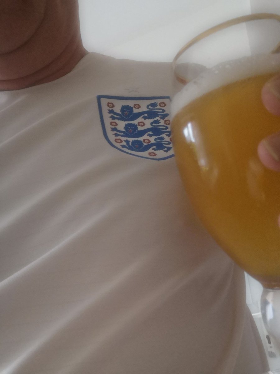 joe90900's tweet photo. Come on England 🏴󠁧󠁢󠁥󠁮󠁧󠁿
#ENGSCO
#ENG https://t.co/mtvrNV9ikl