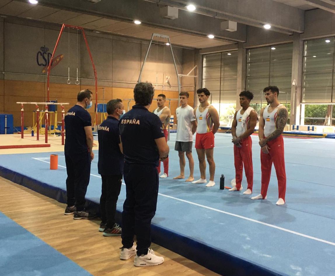 RFEGimnasia's tweet photo. #NOTICIA 🔊 Torneo Bilateral online #GAM Inglaterra 🇬🇧 - España 🇪🇸

👉 https://t.co/KFfbSkqdK6 https://t.co/qrSw5wSlED