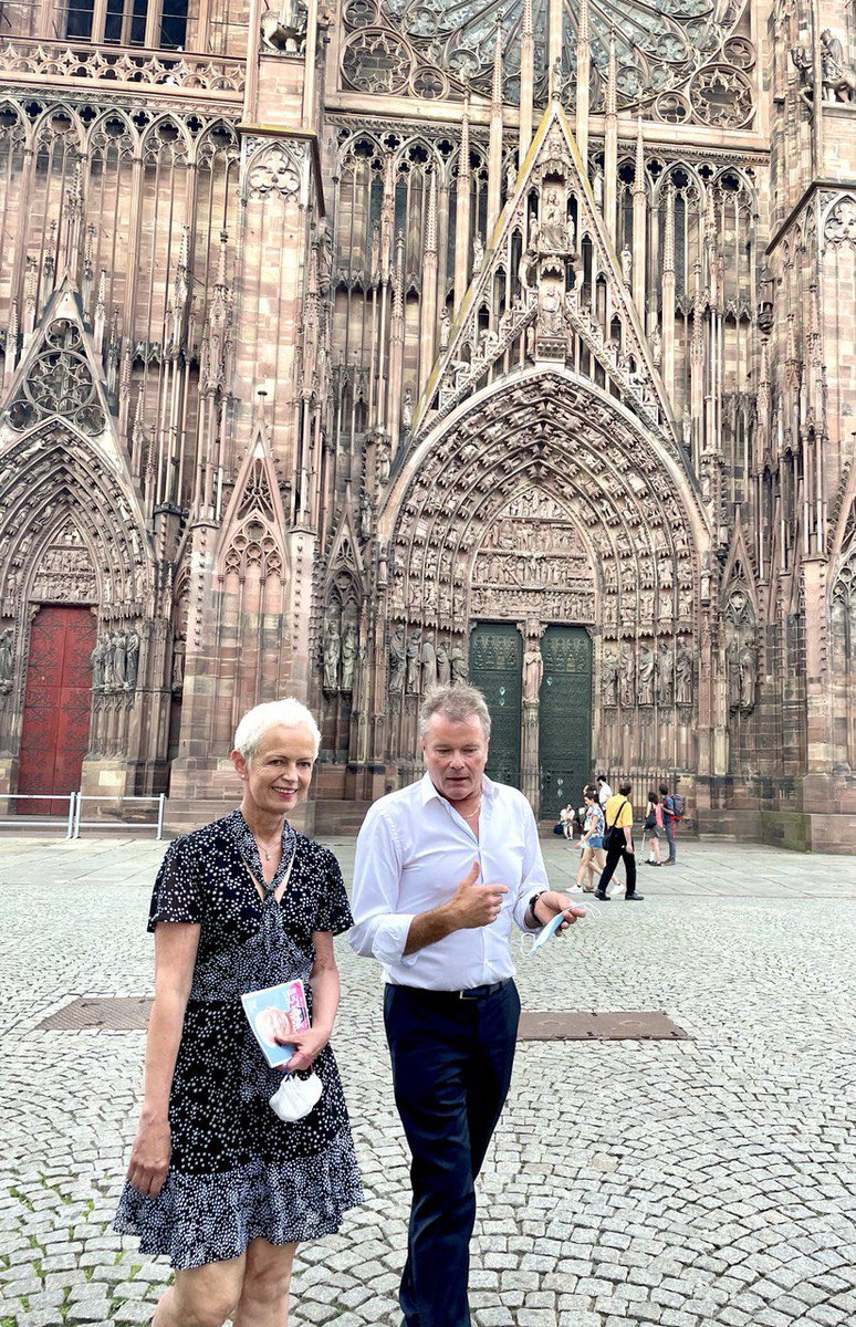 Avec <a href="/jeanluchoffmann/">Hoffmann Jean-Luc</a> , Président de la <a href="/CMA_Alsace/">Chambre de Métiers d'Alsace</a> à la rencontre d’artisans strasbourgeois pour échanger sur leurs préoccupations et attentes vis à vis de la Région. Merci aussi à Maurice Karotsch, Pdt de la <a href="/capeb67/">CAPEB67</a> de sa disponibilité. 

#Klinkert21 #regionales2021 #alsace