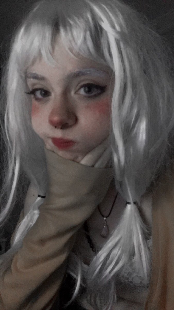 kaeyamilker31's tweet photo. selamlar  angie  cosplayim  ile  geldim  .  cok uatnrisam  silerim https://t.co/Y4BtnGwt0b