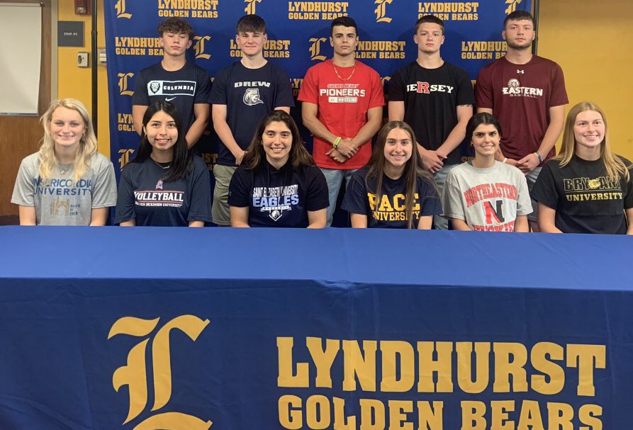 HurstWrestling's tweet photo. Hurst>College Sport!
Thank you> #Radigan for great Luncheon with Great People 
@LHSGBathletics 
@LyndhurstSB @Lyndhurstgsocc @Baseball_LHS21 
@Lyndhurstvb 
@LHS_Boys_Soccer https://t.co/SRwjUcYbAz
