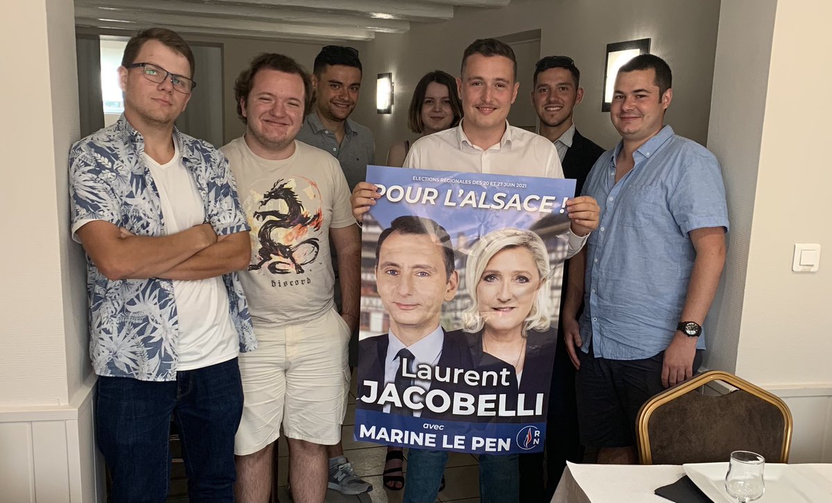 Th_ESTEVE's tweet photo. 🔵 Ce soir présent à l'apéro patriote à #Colmar avec les jeunes de Génération Nation 68 dans le cadre des élections. 
🗳 Dimanche, votez pour Laurent Jacobelli ! #Jacobelli2021 #regionales2021 #jacobelli2021 #colmar1 https://t.co/4OxtHiNB00