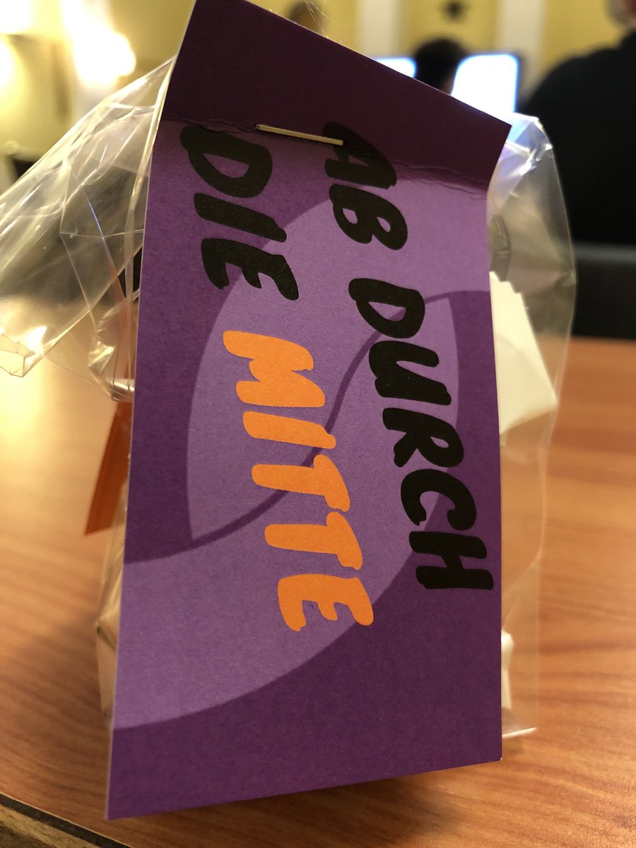 Heute wurde „Die Junge Mitte Graubünden“ gegründet. Herzliche Gratulation! Viel Erfolg dem Co-Präsidium <a href="/WidMar_1/">Martina</a> und <a href="/FCollenberg/">Fabian Collenberg</a> und dem ganzen Vorstand! Und jetzt: Ab durch die Mitte! #diejungemitte #diejungemittegraubünden <a href="/DieJungeMitteCH/">Die Junge Mitte Schweiz | Jeunes du Centre Suisse</a> <a href="/die_mitte_gr/">Die Mitte Graubünden</a>