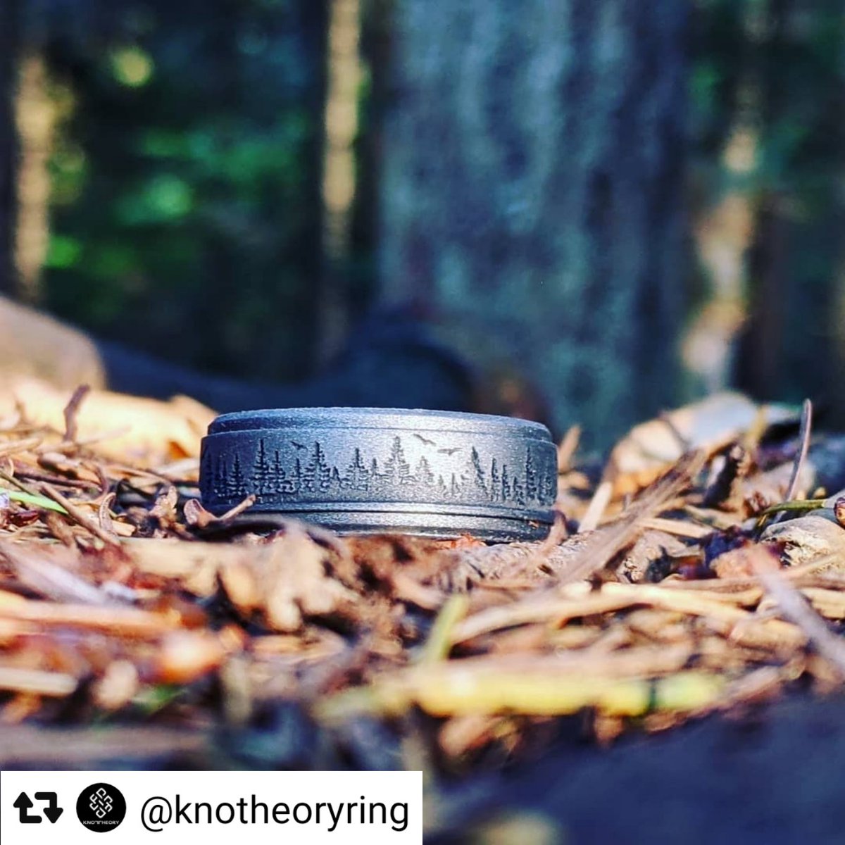TrotecCanada's tweet photo. #madeinCanada 🇨🇦 on a Trotec laser. Thanks for sharing @knotheoryring , these are gorgeous new laser engraved silicone rings! ♥️👍
#engravedrings #laserengraved #laserengraving #laseretched #laseretching #lasercutting #lasercut #rayjet #trotec #giftideas #gifts #technology https://t.co/hKckjRN8LE