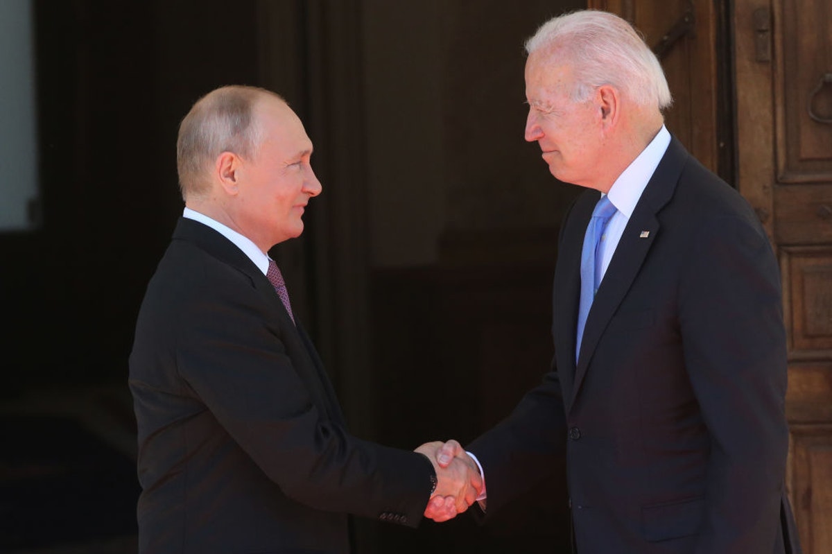 realDailyWire's tweet photo. Media Deems Biden-Putin Summit The Most Successful Diplomatic Mission Of The Century https://t.co/8aGYVLArvd https://t.co/oyeHY0VphM