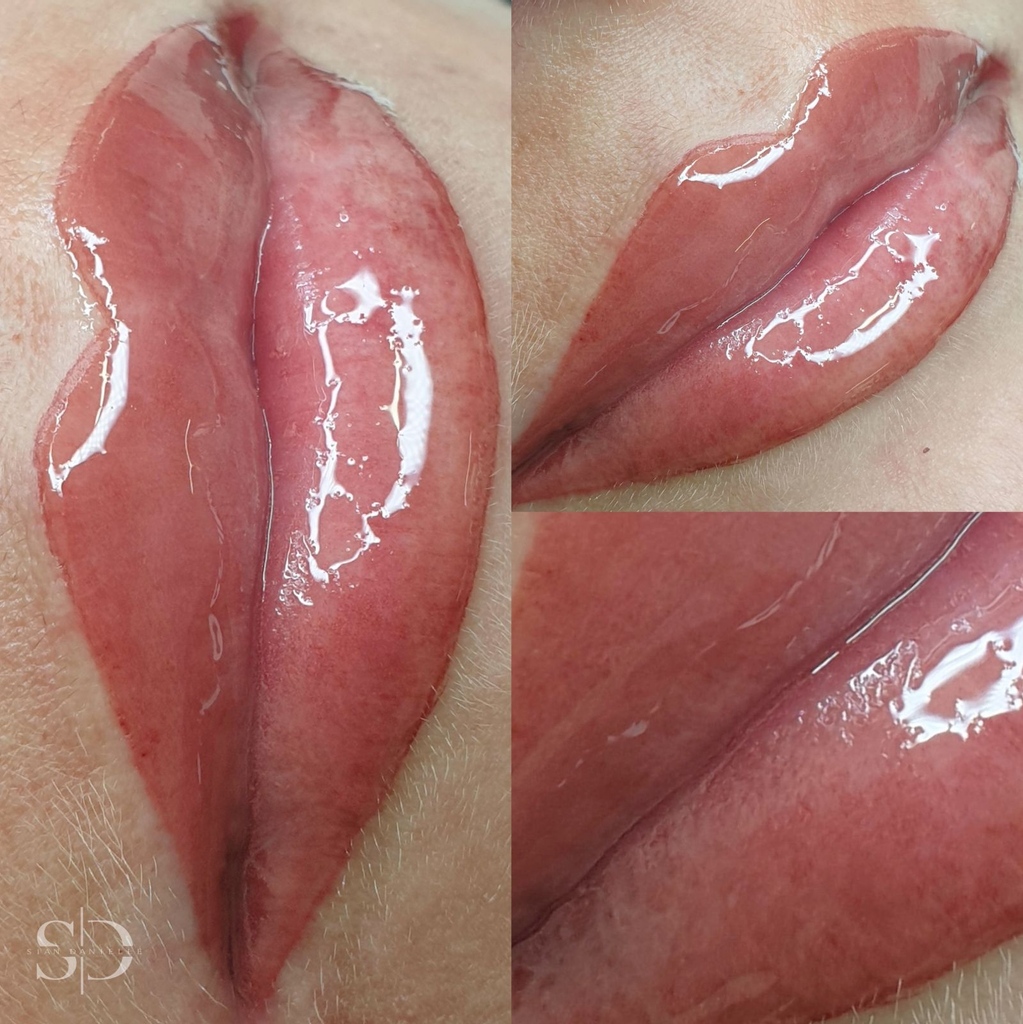 sianpmu's tweet photo. This lady doesn’t have to worry about lipstick stains on her wine glass 🍷💁🏽‍♀️ 
Do you? 

•
•
#kissme #LipLove #pmu #spmu #permanentmakeup #semipermanentmakeup #lip #lips #lipblush #lipstick #makeup #micropigmentation #wakeupwithmakeup https://t.co/1RINBwt0Mt